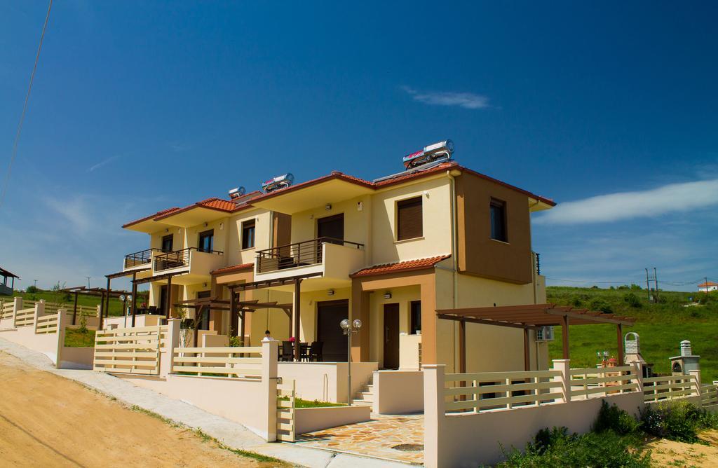 Ianthi Maisonettes Nea Roda Exterior foto
