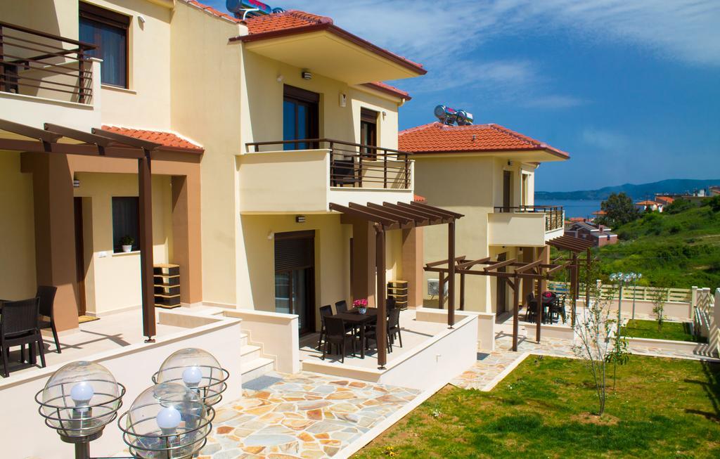 Ianthi Maisonettes Nea Roda Exterior foto