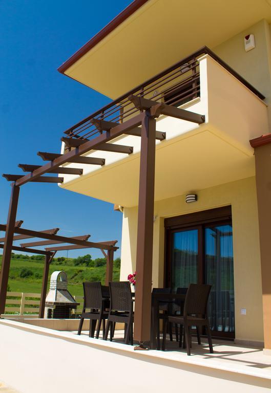 Ianthi Maisonettes Nea Roda Exterior foto
