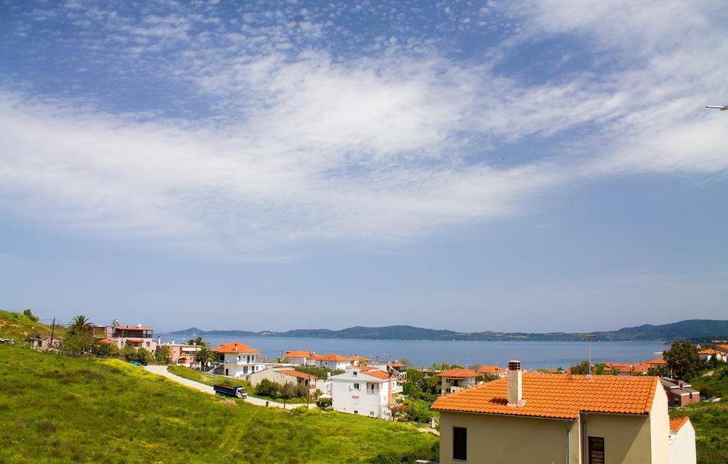 Ianthi Maisonettes Nea Roda Exterior foto