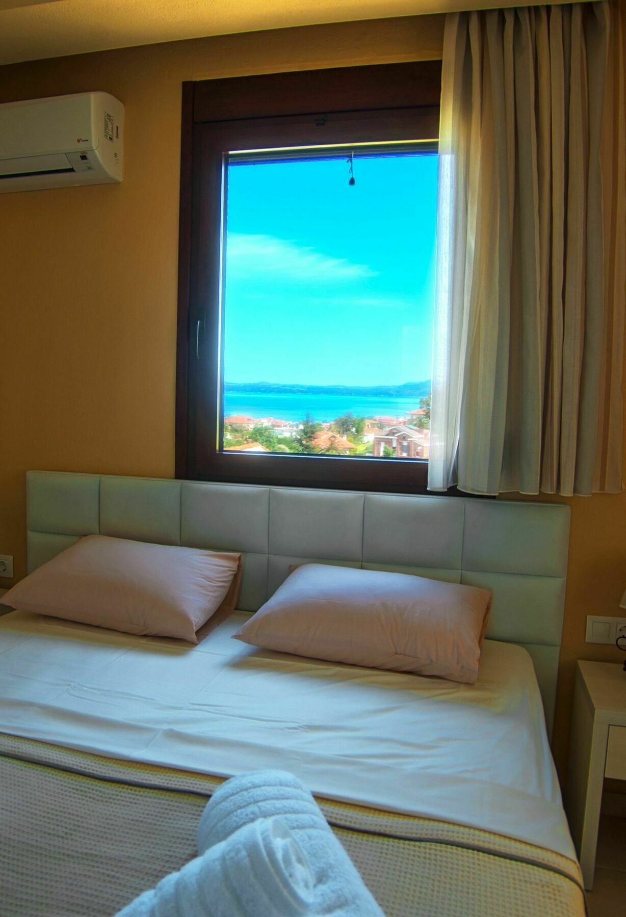 Ianthi Maisonettes Nea Roda Exterior foto